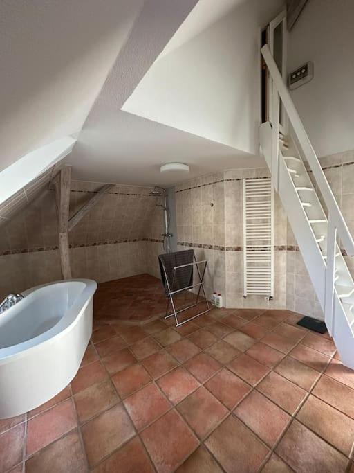 Panorama Penthouse In Wunderschoener Villa 卡塞尔 外观 照片