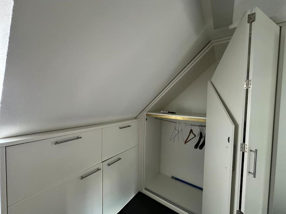Panorama Penthouse In Wunderschoener Villa 卡塞尔 外观 照片